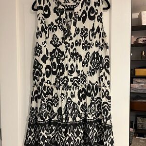 Black and White Sleeveless Dress